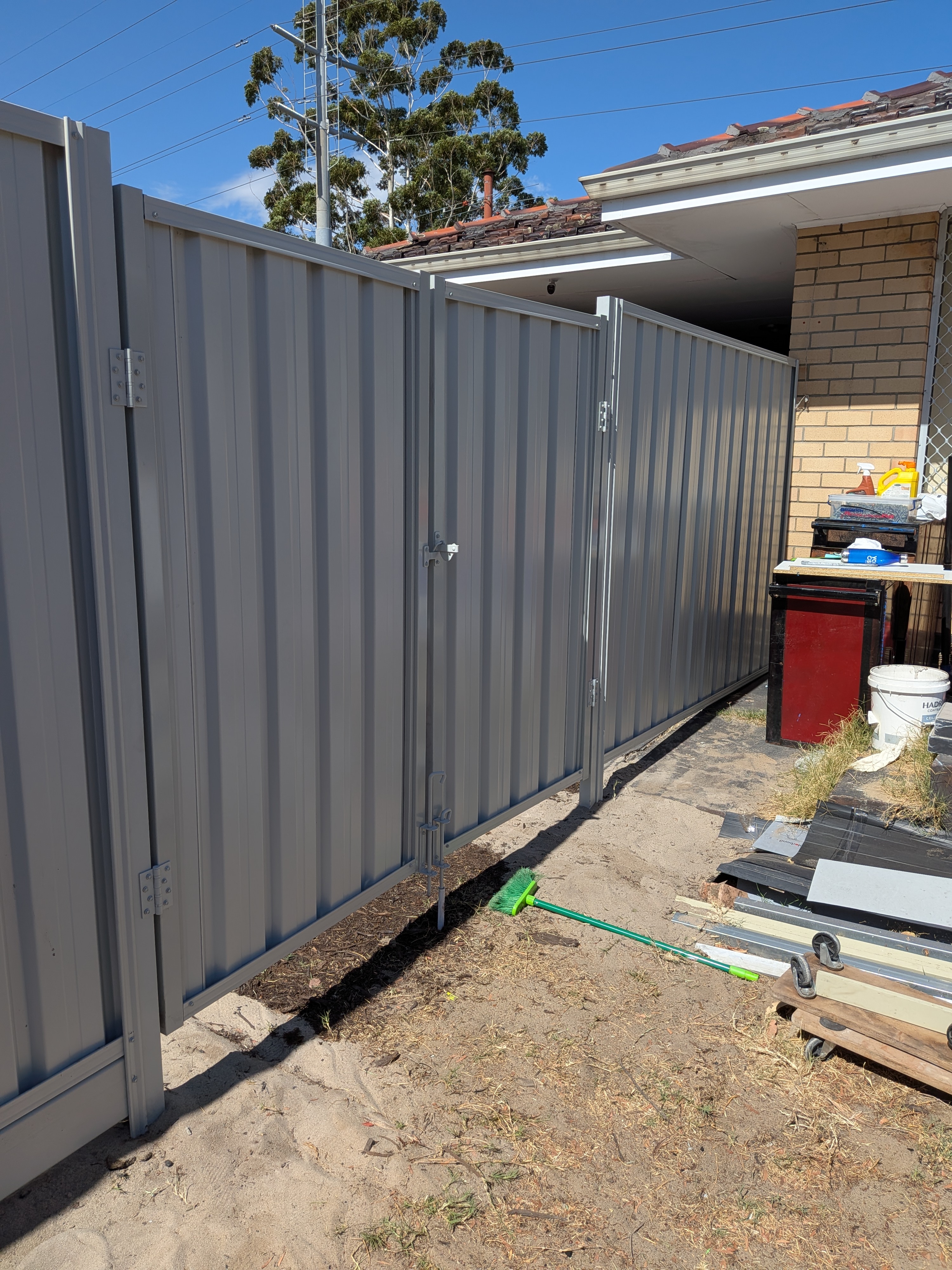 Shale Grey Colorbond boundary fence project